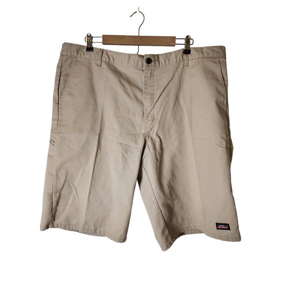 DICKIES Tan Khaki Denim Cotton Work Skater Casual Shorts SZ 42 - Picture 1 of 9